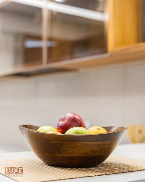 Artisan-Crafted Mango Wood Curved Fruit Bowl