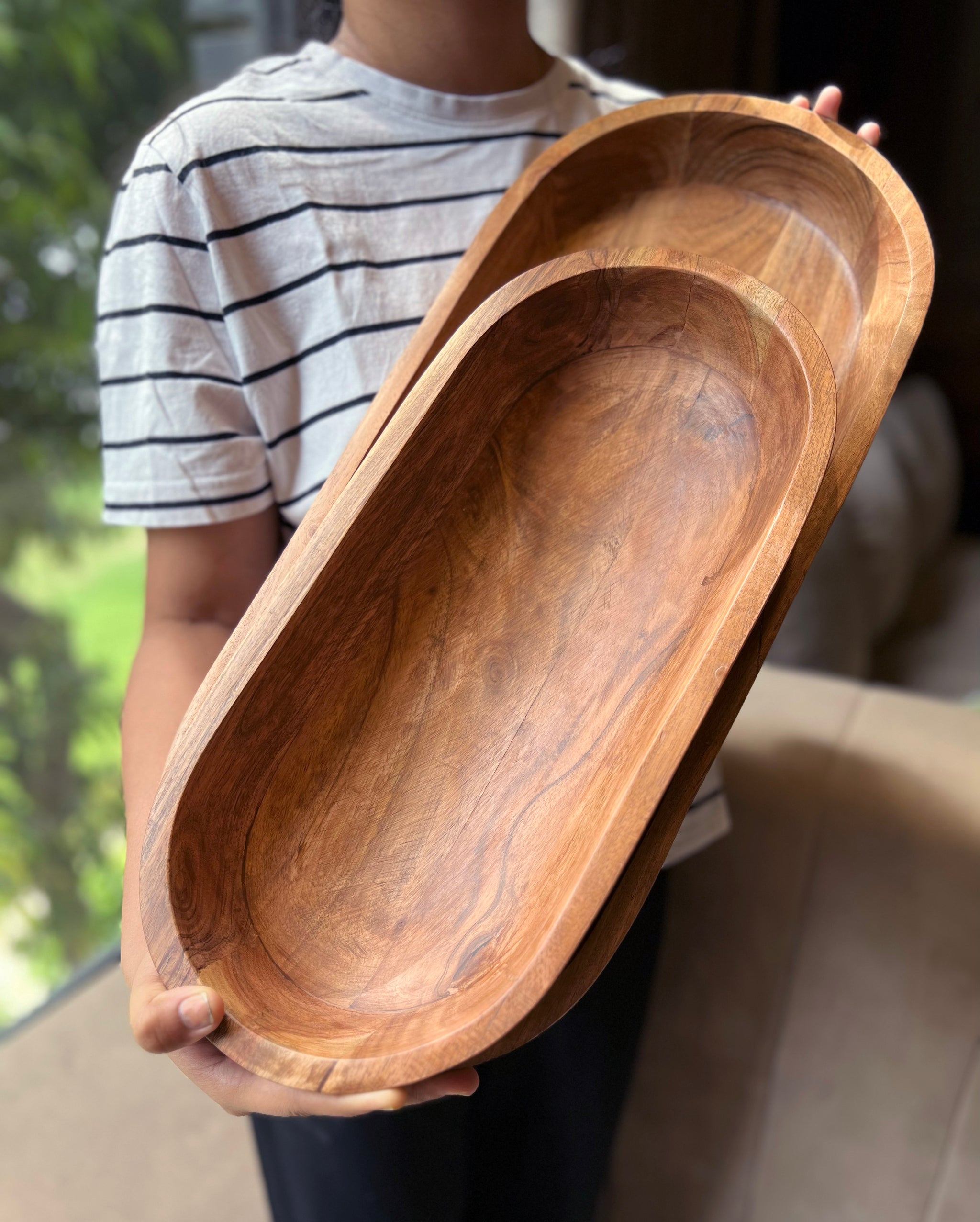 Acacia Natural Dough Bowl With Server  - Extra Large/Large (IND-NatDghBwlLG , IND-NatDghBwl)